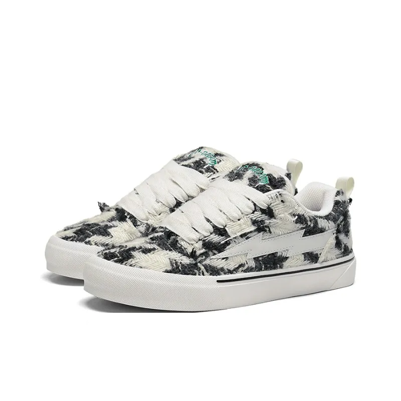 VFTS Lightning Skateboard Shoes Anti Slip Wear Resistant Low Top Students Preppy Style Puffy Shoes Unisex-16