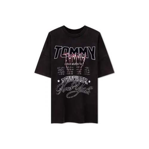 Tommy Hilfiger Drop Shoulder Sleeve T-Shirt Unisex