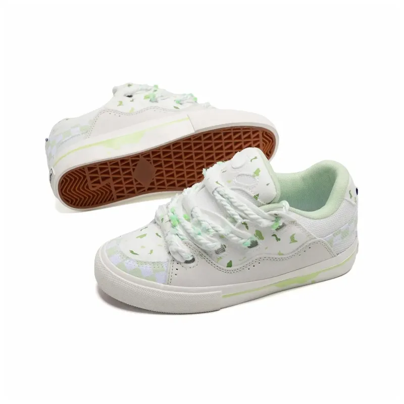 ALI THE FOX Balance Abrasion Resistant Lightweight Slip Resistant Low Top Skateboard Shoes Women's-24