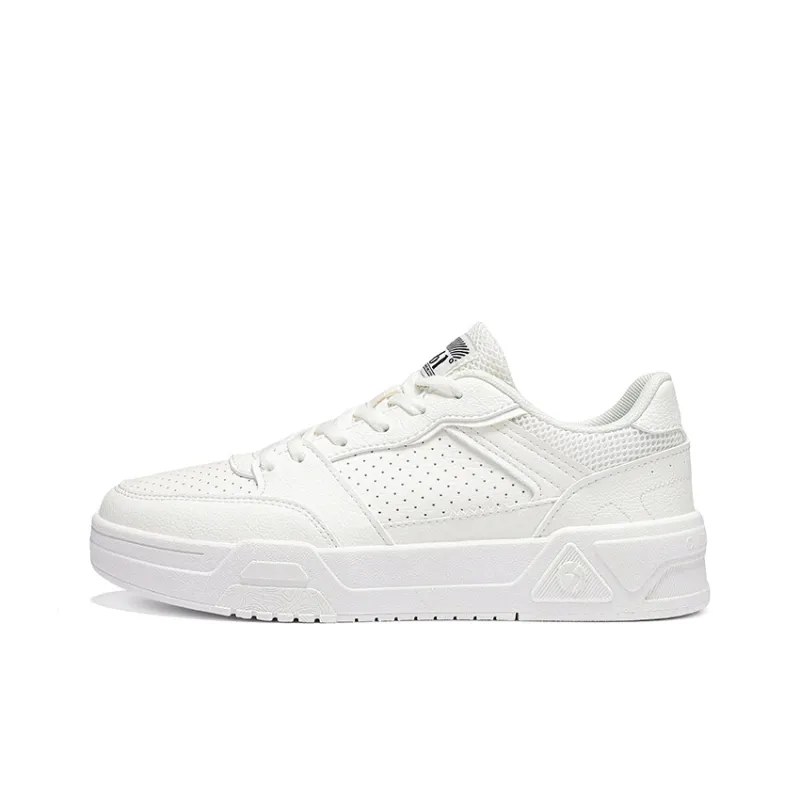 361° Slip Resistant Lightweight Breathable Low Top Skateboard Shoes Women's Feather White-0