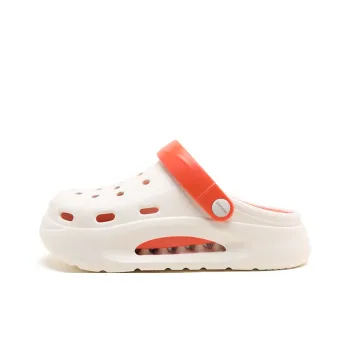 DAPHNE Clogs Women's