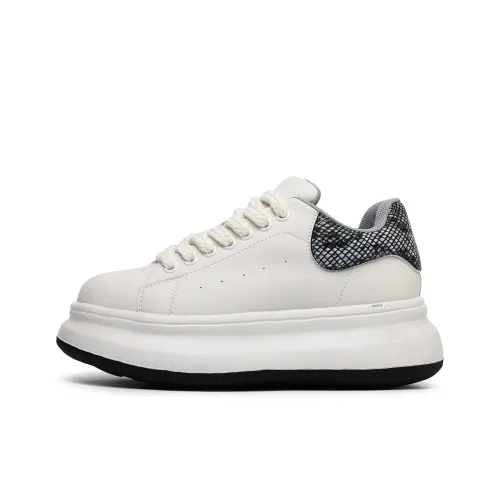 Hong Kong Meng Anti Slip And Wear Resistant Height Increasing Low Top Skateboard Shoes Unisex Black
