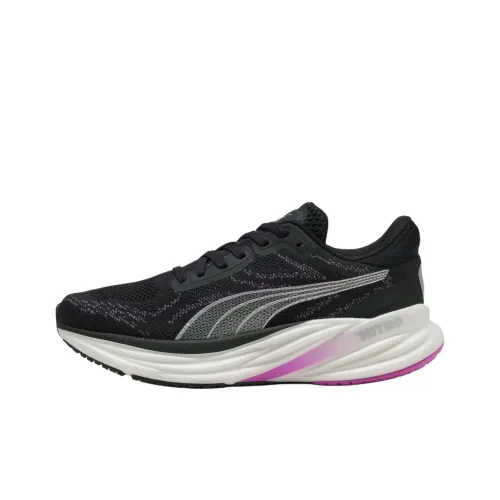PUMA Magnify Nitro 2 Anti Slip Wear Resistant Low Top Casual Running Shoes Women's Black Red
