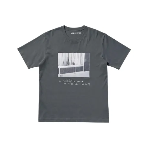 UNIQLO x MAGNUM PHOTOS MAGNUM PHOTOS Collaboration T Shirt Unisex Dark Gray