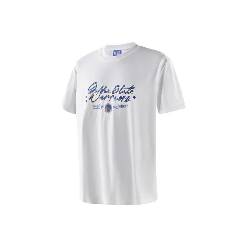 Vintage harnesses the old-school look of nike T-shirt Basketball with a vintage midsole finish