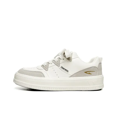 DEERWAY Anti Slip Wear Resistant Low Top Vintage Skateboard Shoes Women's