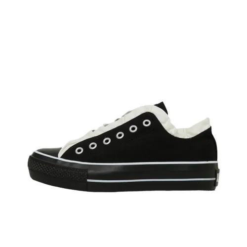 Converse All Star Lightweight Low Top Canvas Shoes Women's Black White