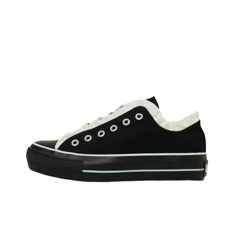 Converse All Star Lightweight Low Top Canvas Shoes Women's Black White-0