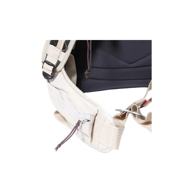 KLATTERMUSEN Mountaineering Bag Outdoor Bag Polyamide 30L Ivory Men's-6