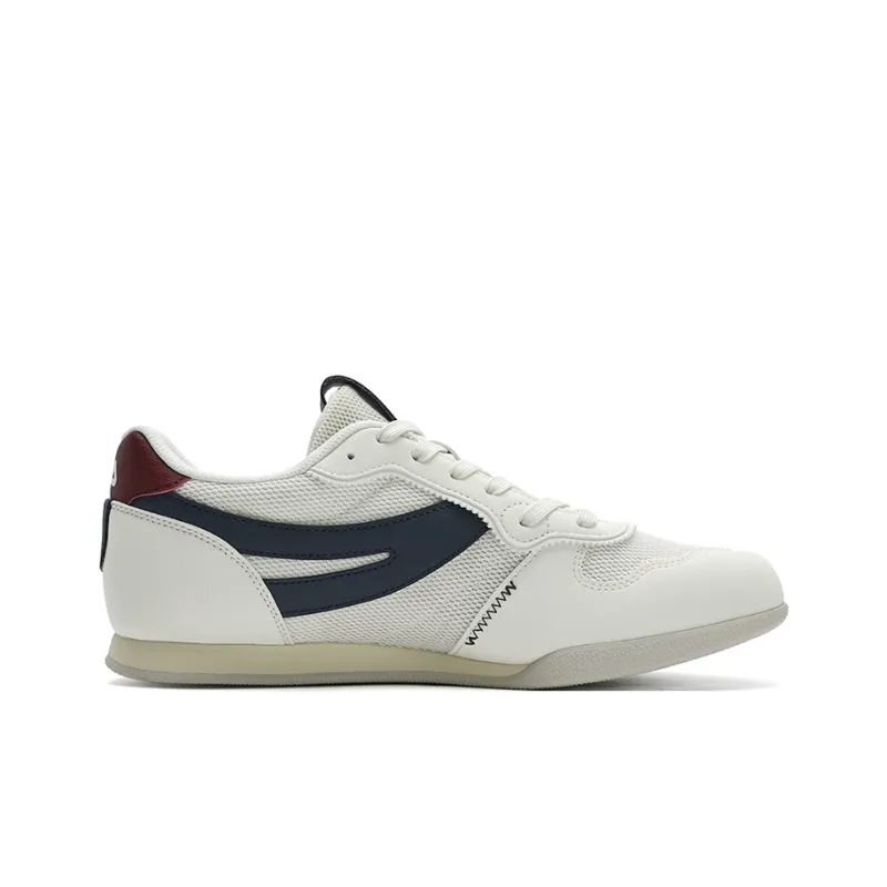 FILA Trail Curved Edge Shoes Slip Resistant Low Top Casual Shoes Men's White Blue-1