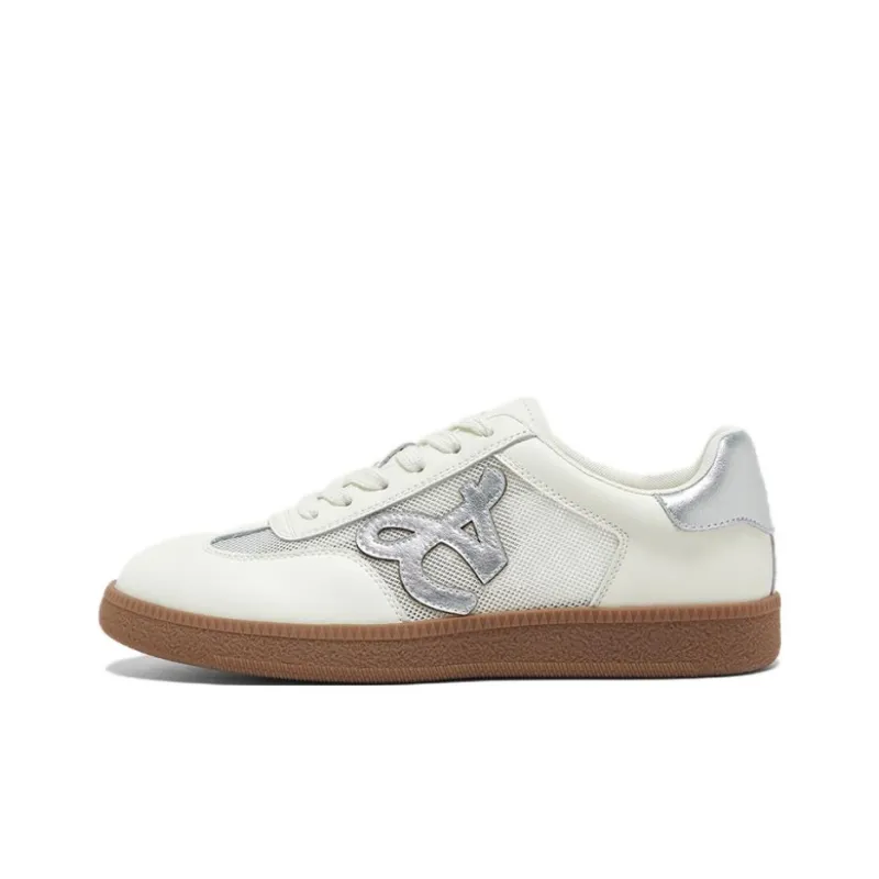 BATA Low Top Skateboard Shoes Women's-0