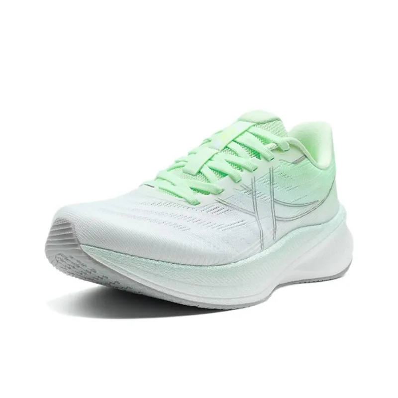 XTEP Slip Resistant Coverage Low Top Casual Running Shoes Women's White Green-1