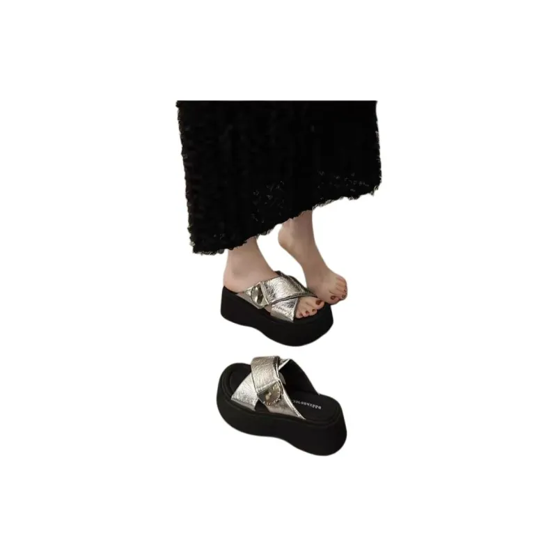 Qiao Anju Slippers Green, Black-9