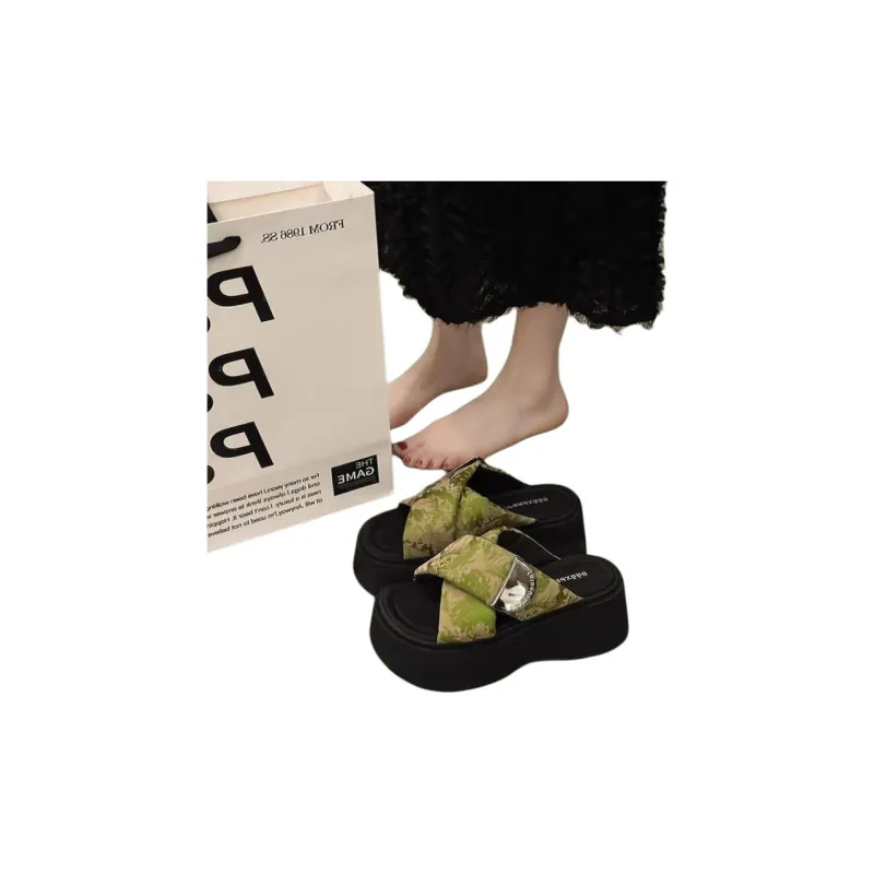 Qiao Anju Slippers Green, Black-1