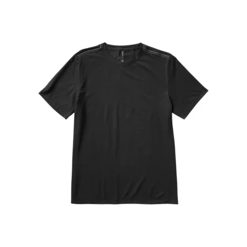 Vuori T-Shirts Men