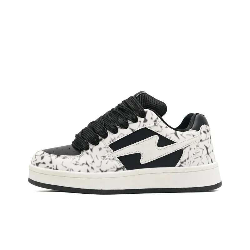 Teddy Bear Collection Coverage Anti Slip And Wear Resistant Low Top Skateboard Shoes Unisex-1