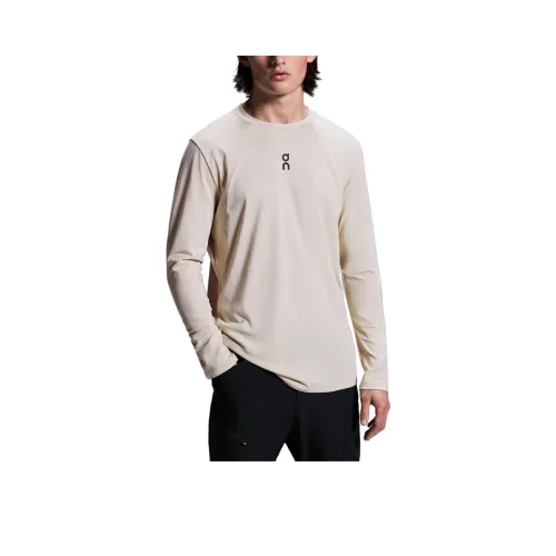 On Trek T-Shirts Men Sand