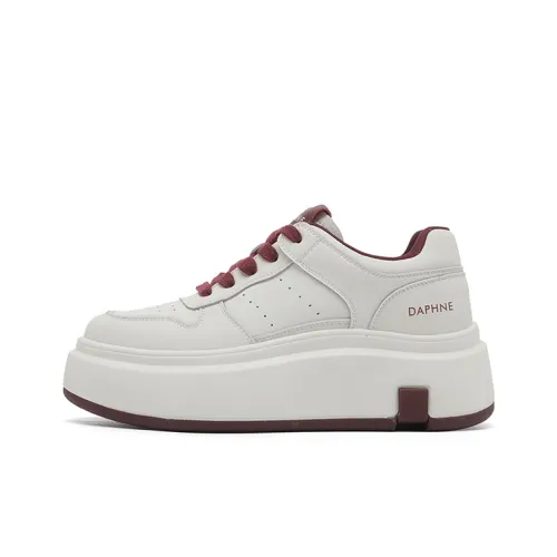 DAPHNE Abrasion Resistant Slip Resistant Low Top Skateboard Shoes Women's