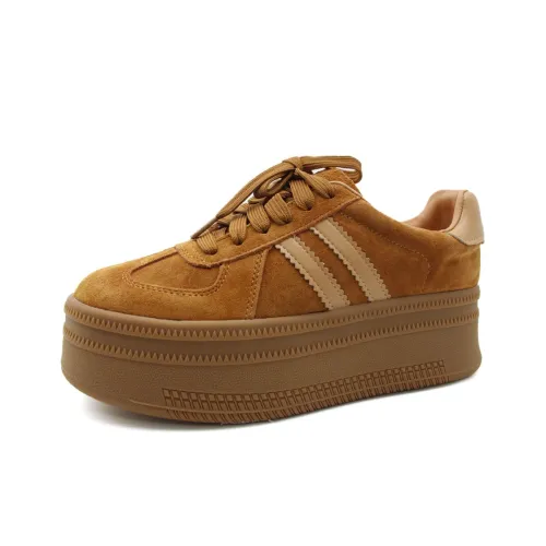 Varib Slip Resistant Low Top Skateboard Shoes Women's