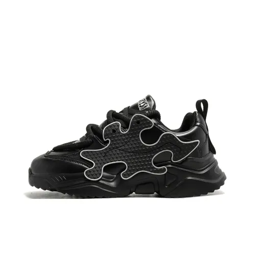 SUPEREDGE Slip Resistant And Abrasion Resistant Coverage Low Top Chunky Sneakers Men's Black