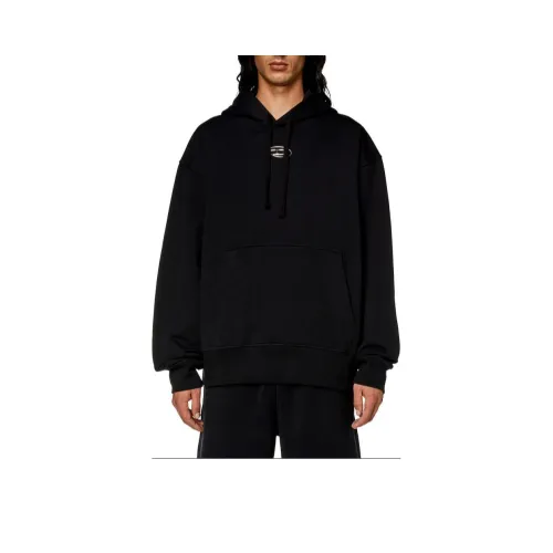 Hoodies & Sweatshirts