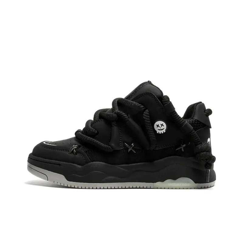 PAVEA Low Top Skateboard Shoes Unisex Black-0