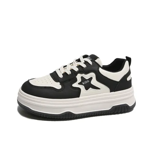 SHENGERLEIDE Non slip Lightweight Low Top Skateboard Shoes Women's
