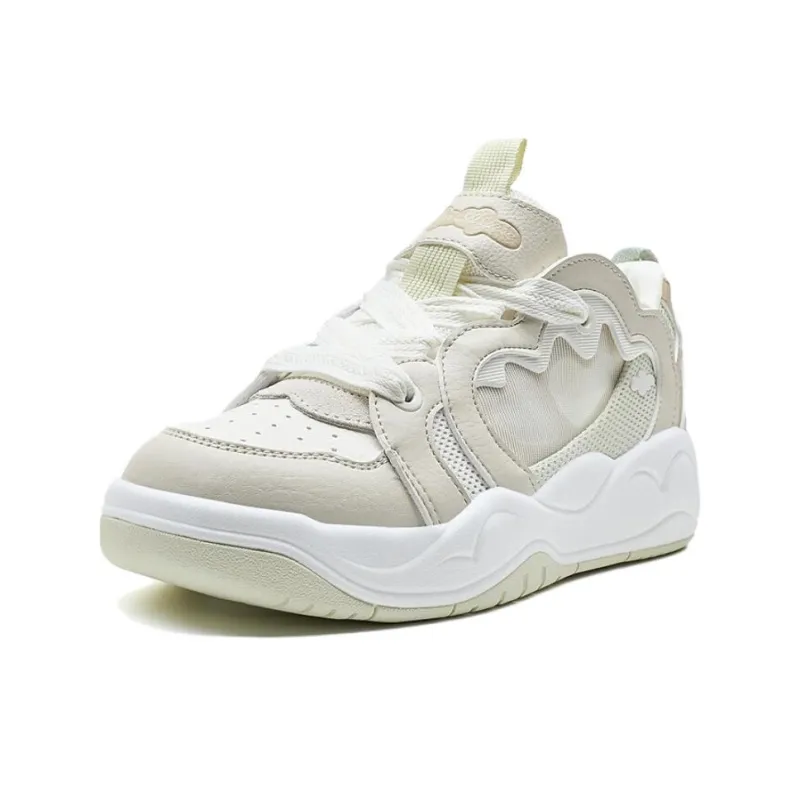 XTEP Lightweight And Wear resistant Low Top Skateboard Shoes Women's White Green-1