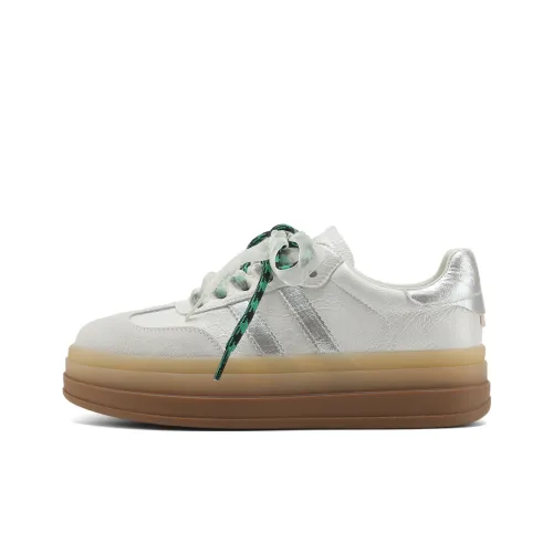 FIVE PLUS Anti Slip Wear Resistant Low Top Skateboard Shoes Women's