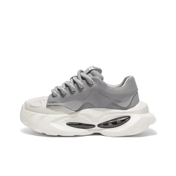 Bull Charm Slip Resistant Low Top Chunky Sneakers Men's
