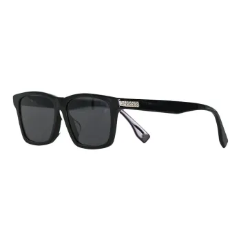 FENDI Plate Frame Square Sunglasses Women's Black