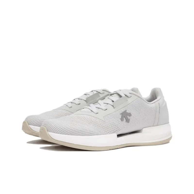 DESCENTE TRAINING Low Top Training Shoes Women's Gray-1