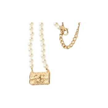 CHANEL 1986 1988 Matelassé Bag pendant Necklace