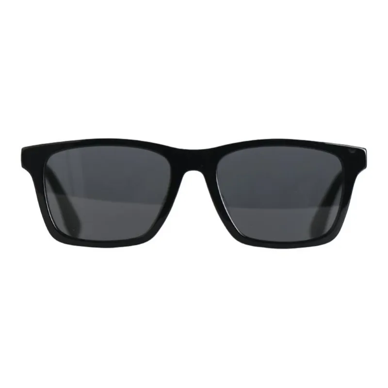 FENDI Plate Frame Square Sunglasses Women's Black-1