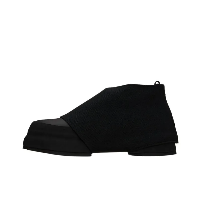 HELIOT EMIL ORMA Ankle Boots Unisex Black-0