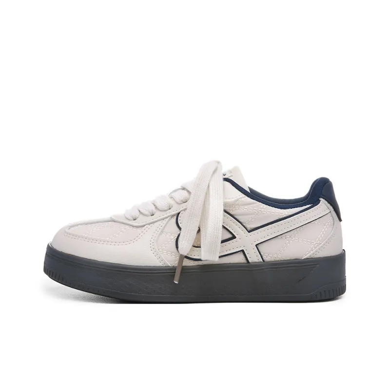 Lovely You Abrasion Resistant Lightweight Slip Resistant Low Top Skateboard Shoes Women's-0