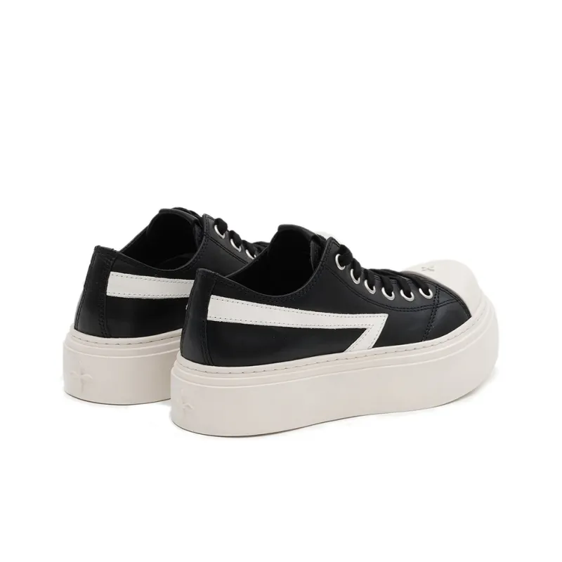 SMFK Low Top Skateboard Shoes Women's Black White-1