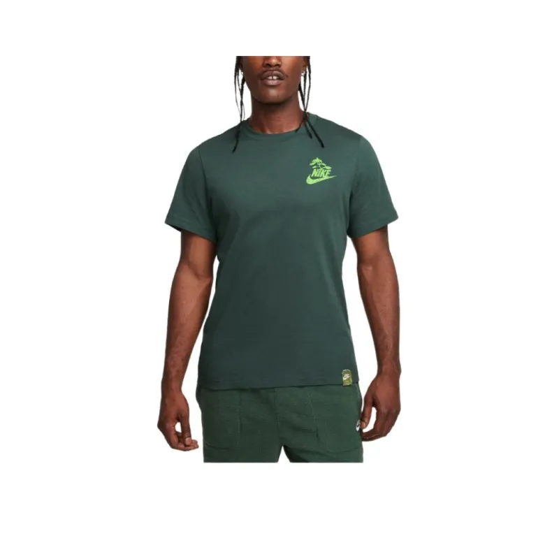 Nike Sportswear Club T Shirt-0
