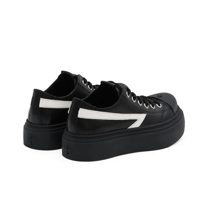 SMFK Low Top Skateboard Shoes Women's Wilderness Black-1