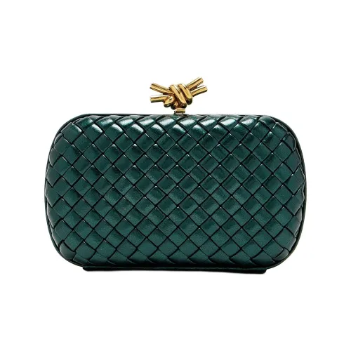 Bottega Veneta Knot Leather Clutch Women's Green