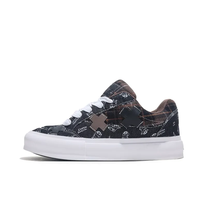 SHINCHAN x Jifffly Abrasion Resistant Balance Lightweight Low Top Skateboard Shoes Unisex Black-1