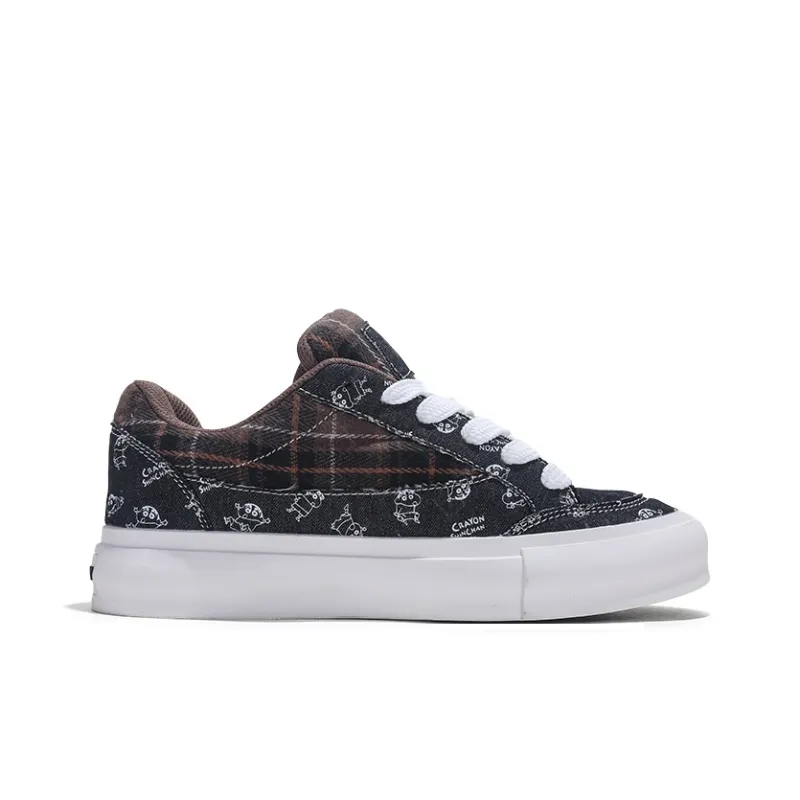 SHINCHAN x Jifffly Abrasion Resistant Balance Lightweight Low Top Skateboard Shoes Unisex Black-2