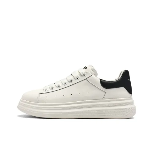 TRUMPPIPE Abrasion Resistant Low Top Skateboard Shoes Men's White