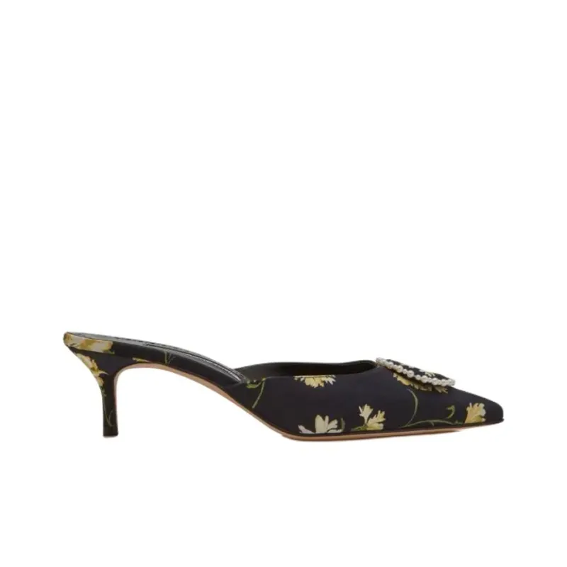 MANOLO BLAHNIK Slip Resistant Closed Toe Slippers Women's Black-1