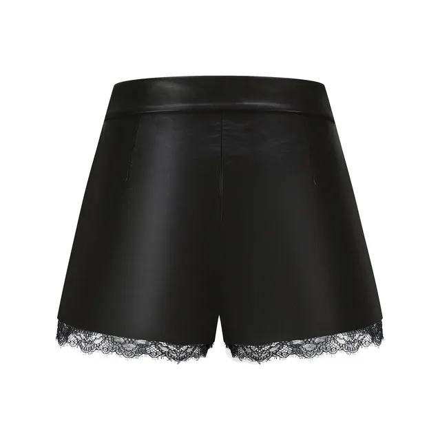Three Quarters Casual Shorts Women's Black-1