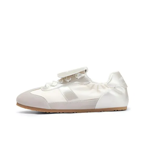 TOOMANYSHOES Camellia Low Top Casual Shoes Women's