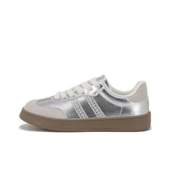 Yobn Non slip Lightweight Low Top Skateboard Shoes Women's