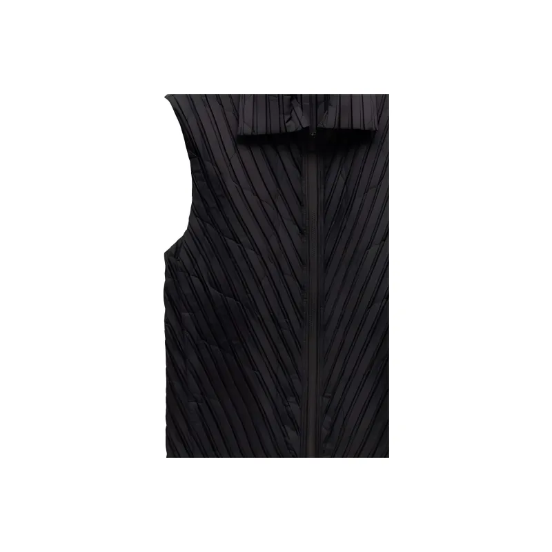Homme Plissé Issey Miyake Pleated Zip up Gilet-4