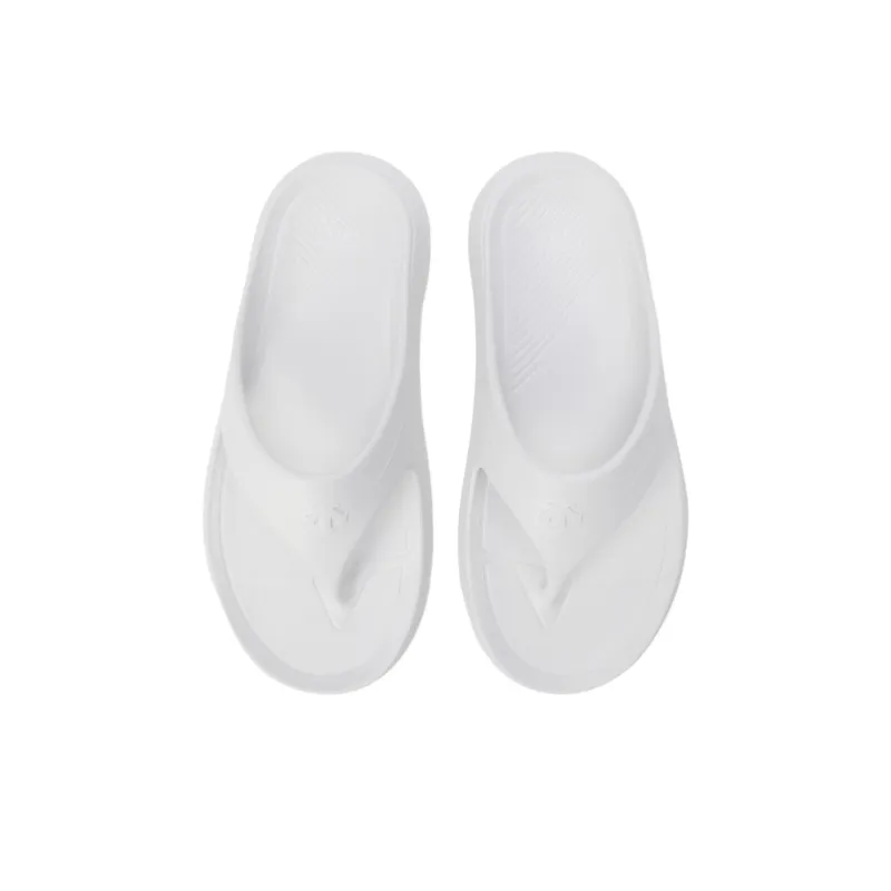 DESCENTE D Wave Abrasion Resistant Slip Resistant Flip Flops Unisex White-3