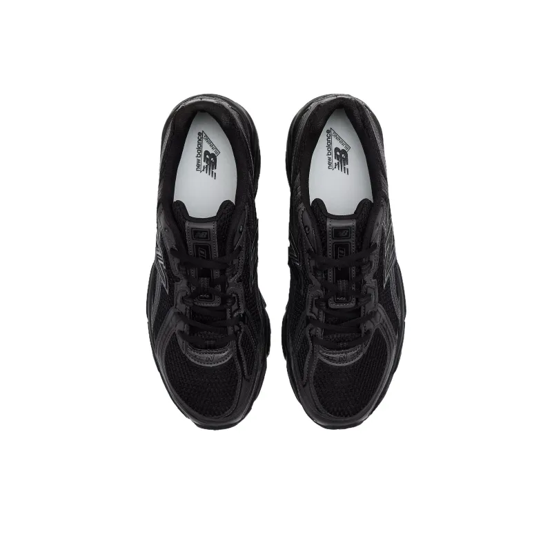 New Balance 740 Triple Black-3